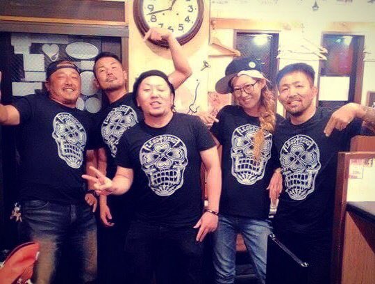 Lesstress 昨夜は 格闘家のtaisho君 Team Barbosa Japan 代表 達と とんやき でらホル へ でら美味しかったし でら楽しかった みんなlesstressのtシャツ着てくれました 感謝 ラッキースカル Lesstress 昨夜は 格闘家のtaisho君 Team Barbosa Japan 代表 達と とんやき でらホル へ でら美味しかったし でら楽しかった みんなlesstressのtシャツ着てくれました 感謝 ラッキースカル