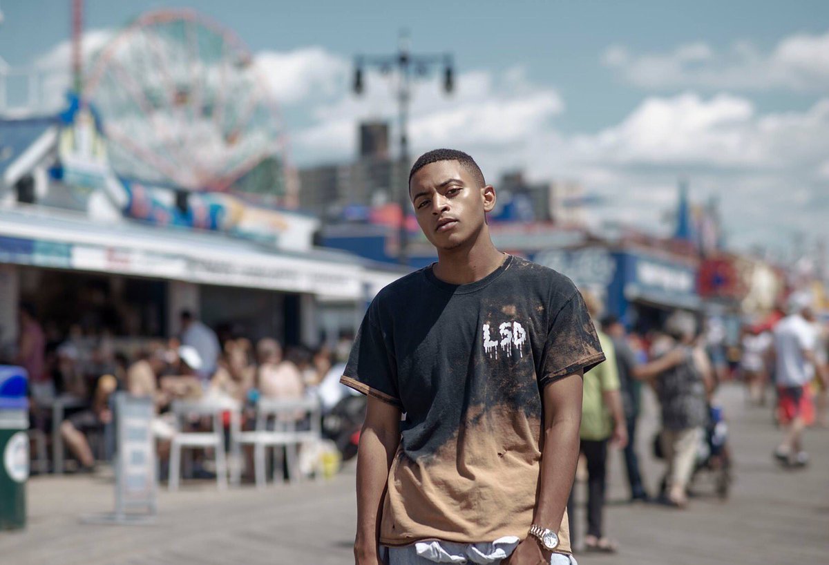Darsen_Santana's tweet image. #REALITYTESTING PT.3 | #ConeyIsland 📍creds. Kenny Alexander Laurence #model