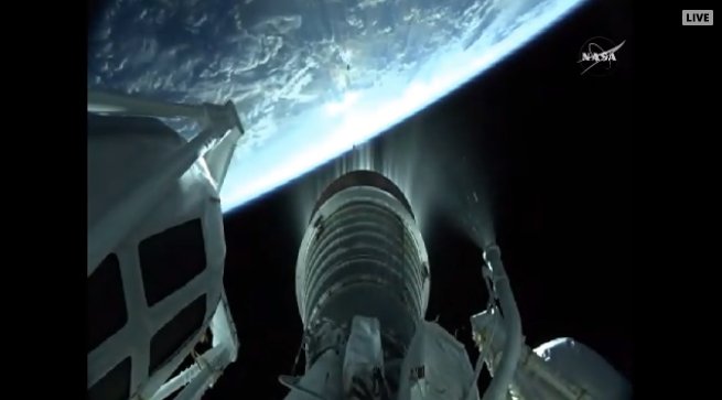 aurorecielfleur's tweet photo. ๐ @OSIRISREx #AtlasV #ToBennuAndBack #nasahdtv https://t.co/uvb22EnZ1N