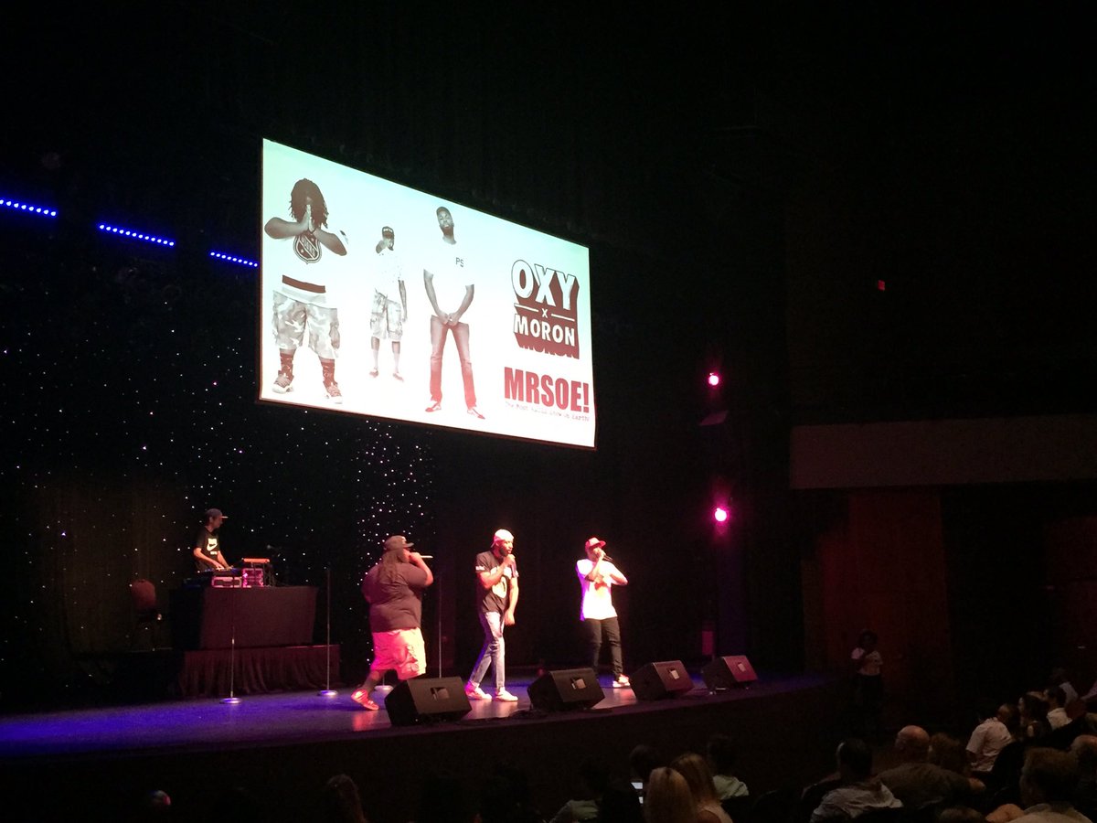 ChuckTownDaily's tweet photo. Thank you @YelpCharleston @CHSMusicHall @caviarandbanana for an amazing night of music and comedy #MRSOE https://t.co/206NzvdUey
