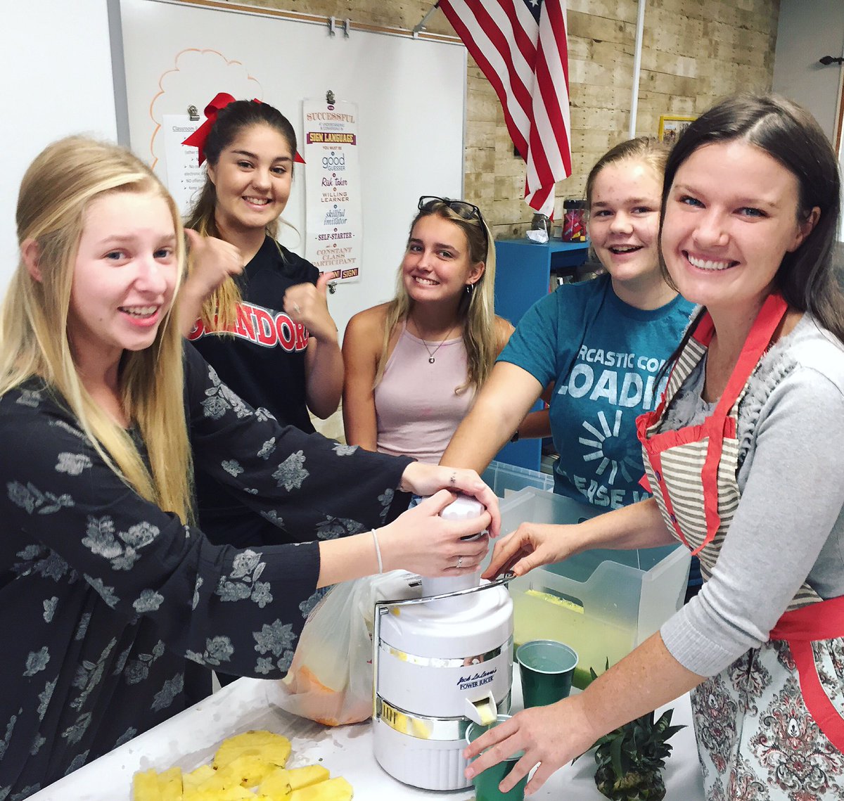 Miss_Higgason's tweet photo. It was my turn to do a food project for ASL3 😜. I brought my juicer in, fruits, & veggies & we juiced in #0period. 🍍 https://t.co/U0xlyLt2Ho