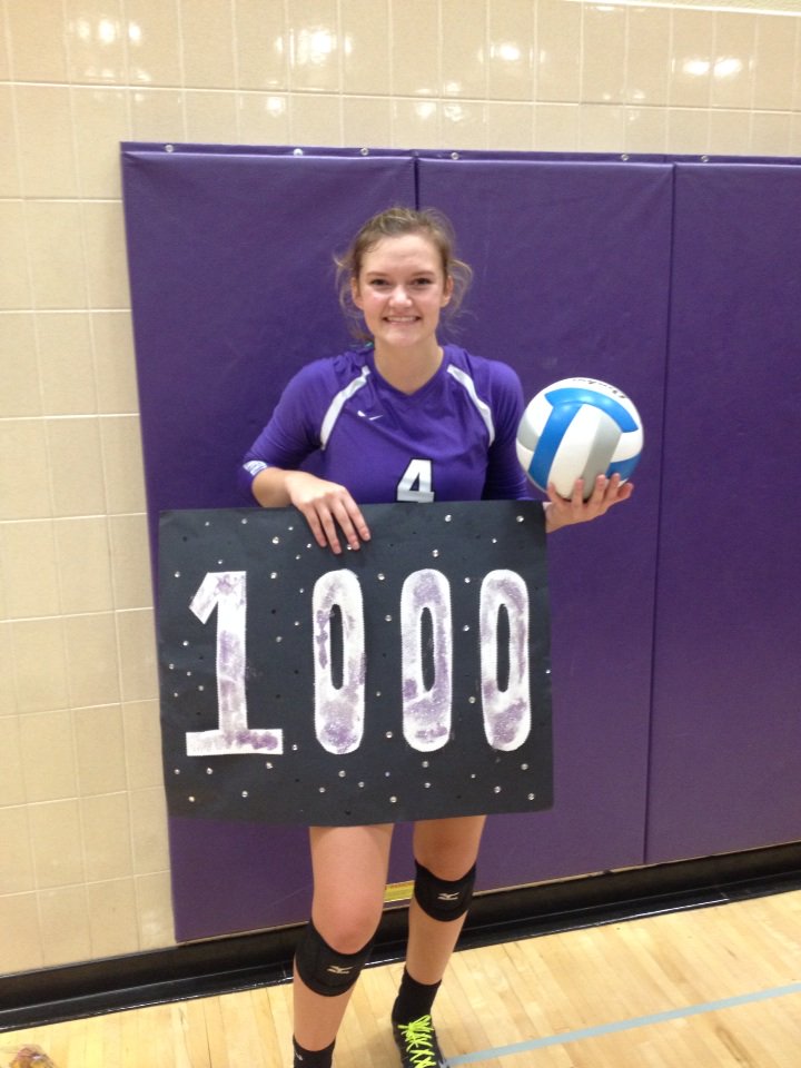 AlbanyVBall's tweet image. Erin Navratil gets #1000!!!  Congratulations from a proud coaching staff and team!!!