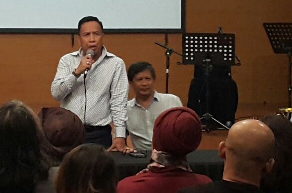 maman1965's tweet image. Doktor Humoris Causa idola saya &amp;gt;&amp;gt; @rockygerung .
Abaikan yg gundul itu...