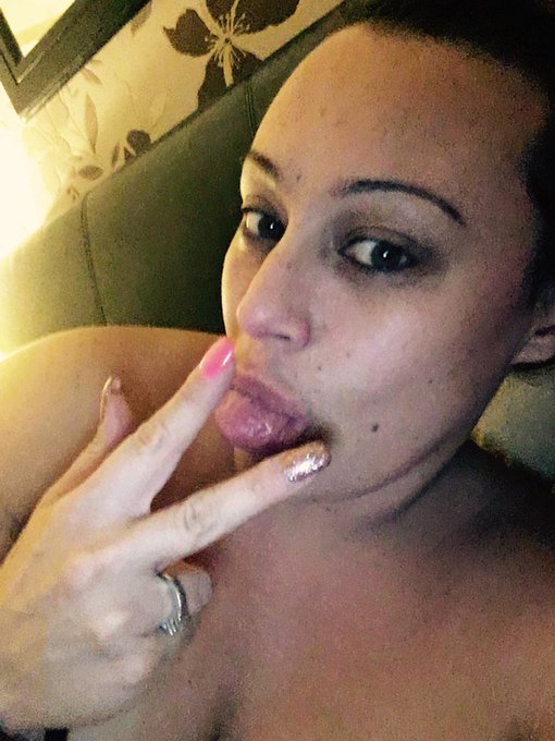 After in bed no make up wrapped up alone with hurting feet https://t.co/d5ziYuglcc<a href="/tag/adultwork"class="tags"><span>#adultwork</span></a><a href="/tag/babestationcams"class="tags"><span>#babestationcams</span></a><a href="/tag/xxxpanded"class="tags"><span>#xxxpanded</span></a>