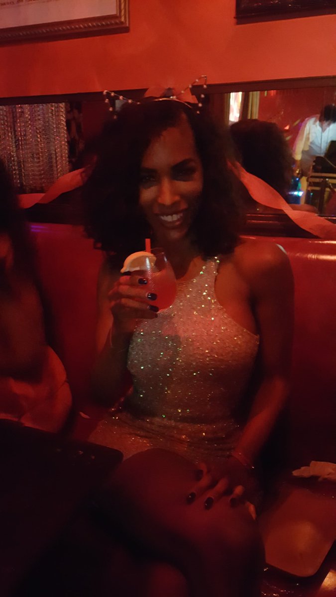 misslainie's tweet photo. Birthday girl @NATASSIADREAMSX @ethylsBAR looking discolicious!! https://t.co/KpHEFYvvga