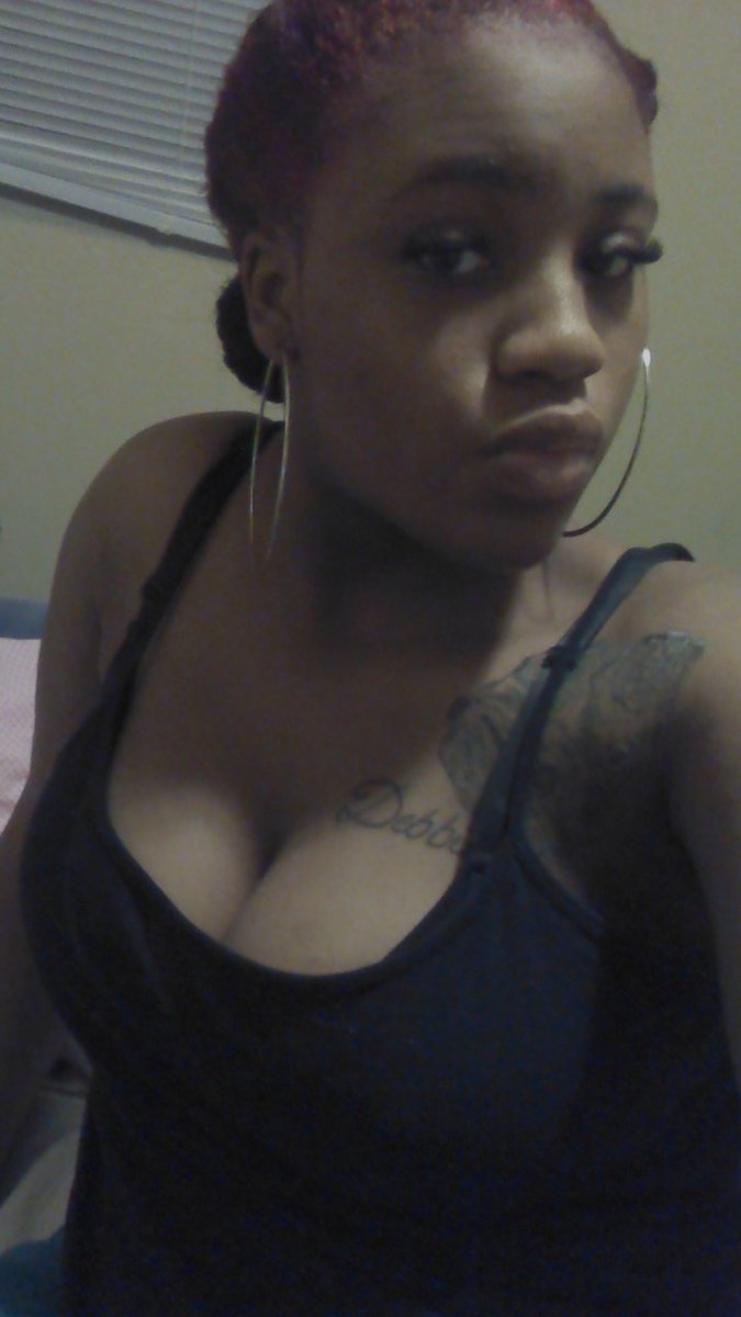 tedaaawg_'s tweet photo. I'm up bored 😘😗✨ https://t.co/s772NGF2pH