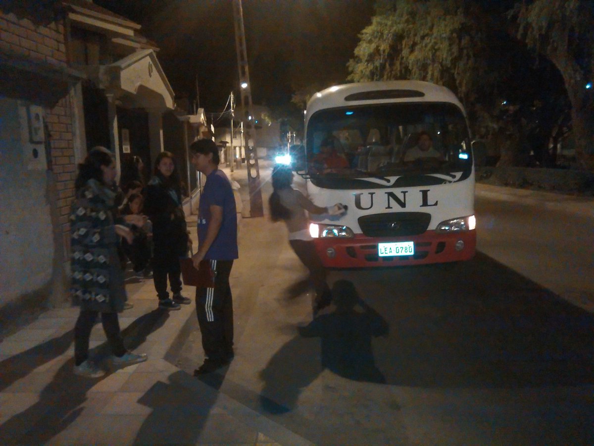 repeblanco's tweet photo. #redculturaloja parte rumbo a Jama Manabi para realizar una intervención psicosocial a través de las artes. Suerte! https://t.co/CW2dfGaSHM