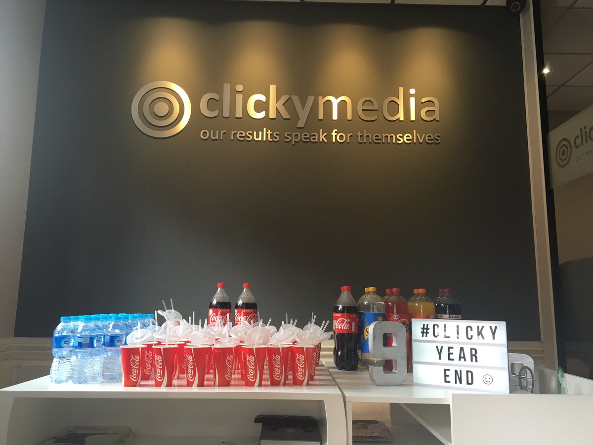 ClickyMedia's tweet image. Room is prepped, refreshments set out and of course the fridge has been re-stocked 😉🙌🏻 #clickyyearend
