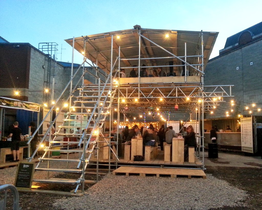 WhatsOnBrum's tweet photo. TONIGHT! 🍴🍕
New #Streetfood centre @HawkerYard opens at 5pm tonight &amp; 12pm tomorrow 10 Sep > https://t.co/QUqH9hjtLs https://t.co/ChEC3gvILw