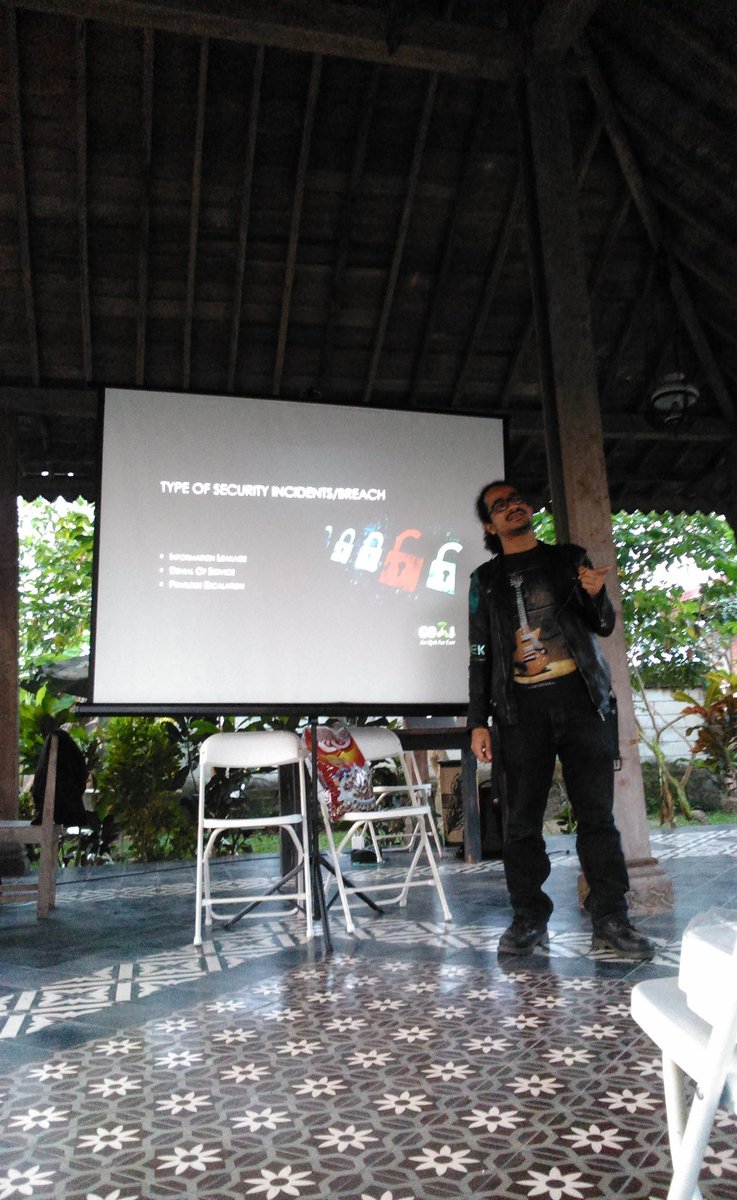 GojekTechValley's tweet photo. Introduce you our #GoTalk speaker today : Muchammad Fachri from Security division talking about Security Awareness. https://t.co/SOTJkjmK8r
