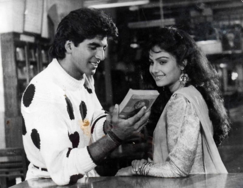 AkkizKing's tweet photo. Some unseen pics of @akshaykumar Sir from early 90's!!!#HappyBirthdayAkshayKumar https://t.co/U1xr62oFlT