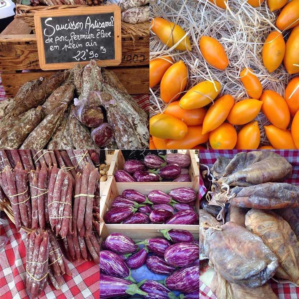 ADPSANTIQUES's tweet photo. French market #feastfortheeyes #coloursofprovence https://t.co/rpOndRXvTr https://t.co/ChR71IIVNU