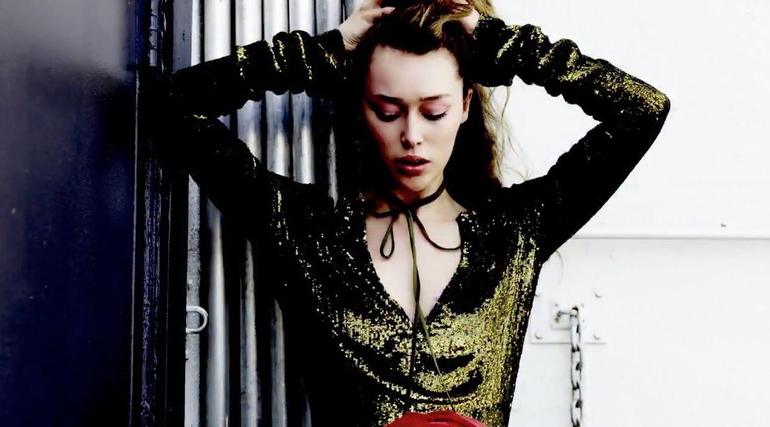 zwanheda's tweet image. Alycia be like: nothing for months.

And then: let's give everything in one day