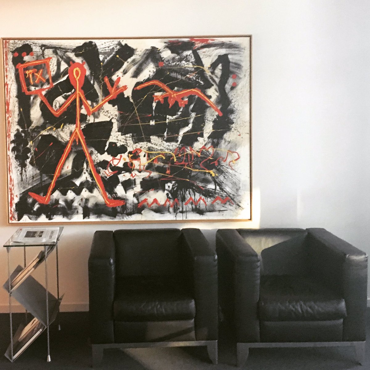 anna_deilmann's tweet photo. Corporate Collecting - A.R. Penck @ Deutsche Apotheker und Ärztebank Düsseldorf #masterpiece  @K_SammlungNRW https://t.co/oCJwKGCZtp