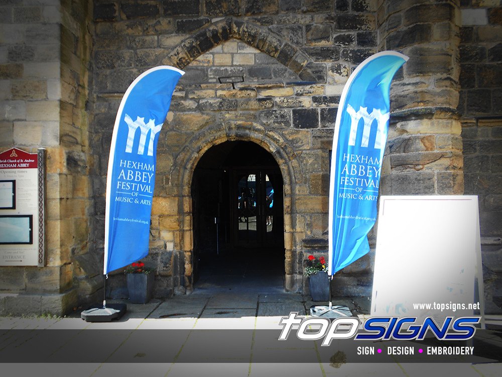 #FeatherSigns put up yesterday outside @HexhamAbbey for Music & Arts Festival. @HAFestival @N_landCouncil