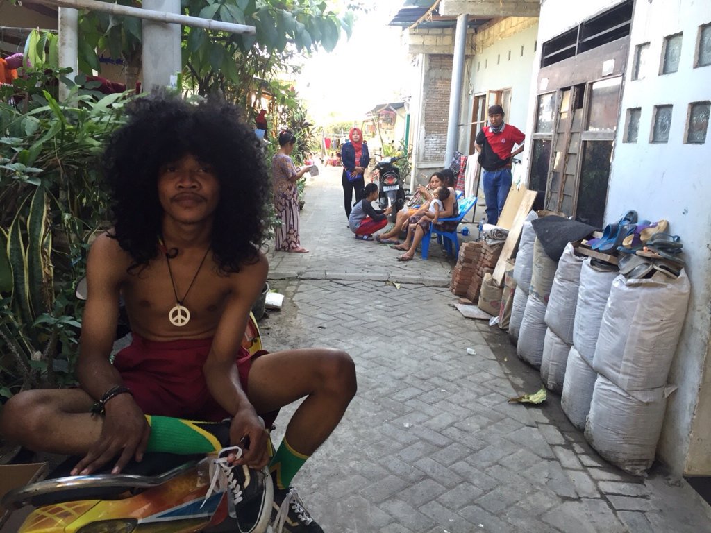 Maumi punah ini makhluk

"anak kesayangan", temukan dia di instagram <a href="/Bolang_Mks/">terlanjur ganteng</a>