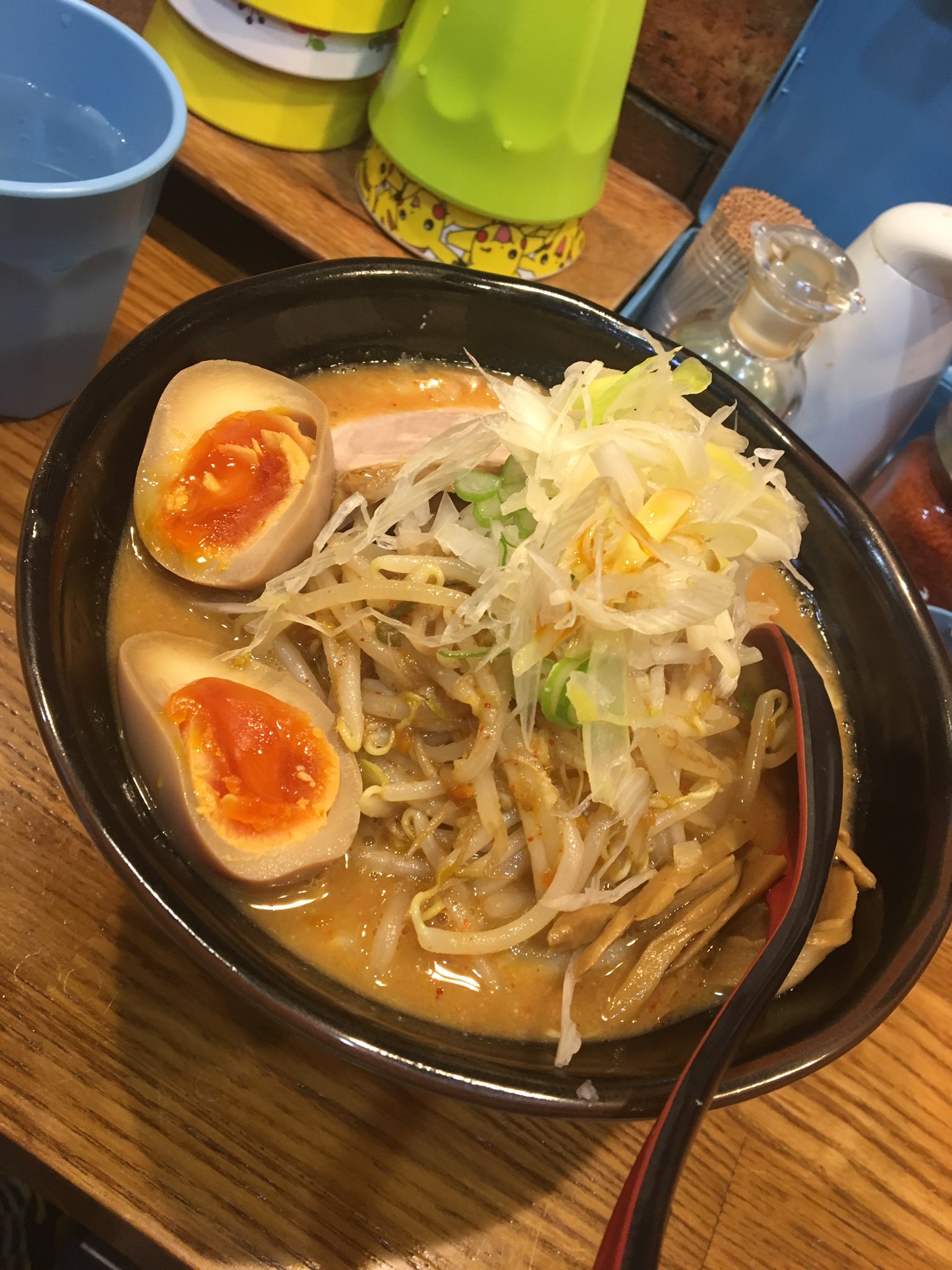 伊地知 大樹 上野御徒町 麺処花田 上野店 濃厚ガッツリ系味噌ラーメン 煮卵も味がしっかり染み込んで美味 久しぶりにうまい味噌ラーメンに出会いました T Co X9smnhqlkp Twitter