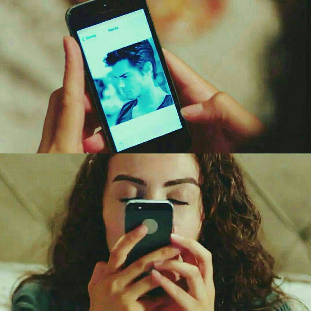 ✨🌸
⠀⠀⠀لآ تراقـب شخصـاً لـم يڪن لڪ
⠀⠀⠀  "🌸💛 آرحـم ققـلبڪ قليـلاً