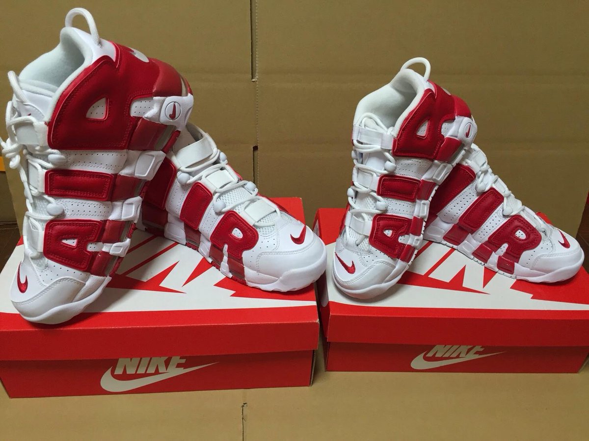 sneaker0630's tweet image. &amp;lt;9/15日締め切り！RTとフォローで応募完】

大好評 #スニパラプレゼント企画！

アップテンポ　赤白 メンズ１名　レディース１名

シュプリームステッカーセット１０名

計１２名にプレゼント！

応募方法など詳しくは画像より！