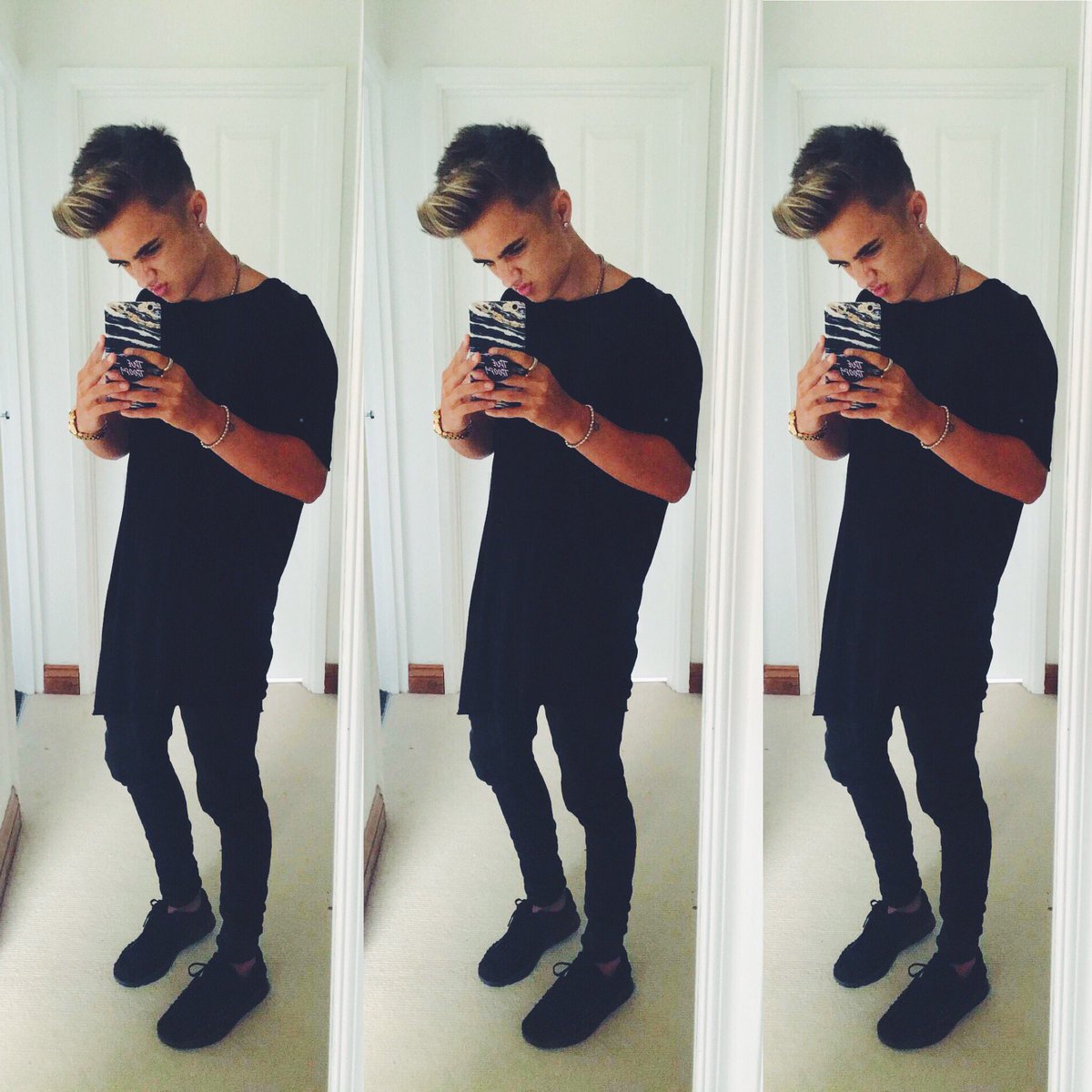 JakeJMitchell's tweet photo. Here, have 3 of me ✌🏼️ https://t.co/jkKBPi8nRa
