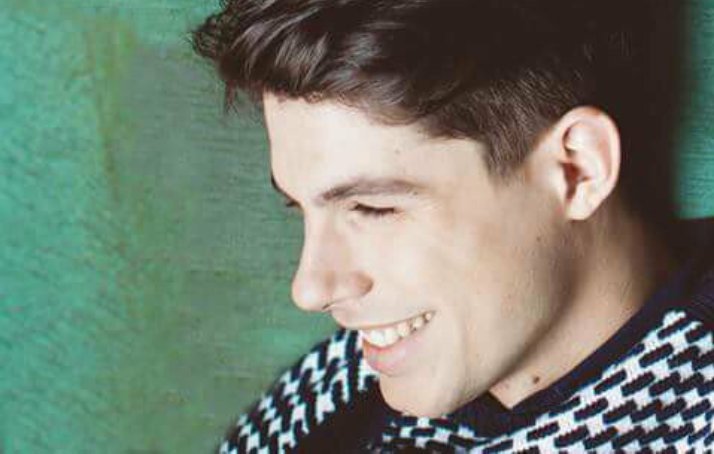 TvCocorico's tweet photo. Très bon nouveau single de @lilian_renaud, un retour confirmant le talent. Hâte d'entendre la suite #SavoirDireMerci https://t.co/HH3t6eJTS5