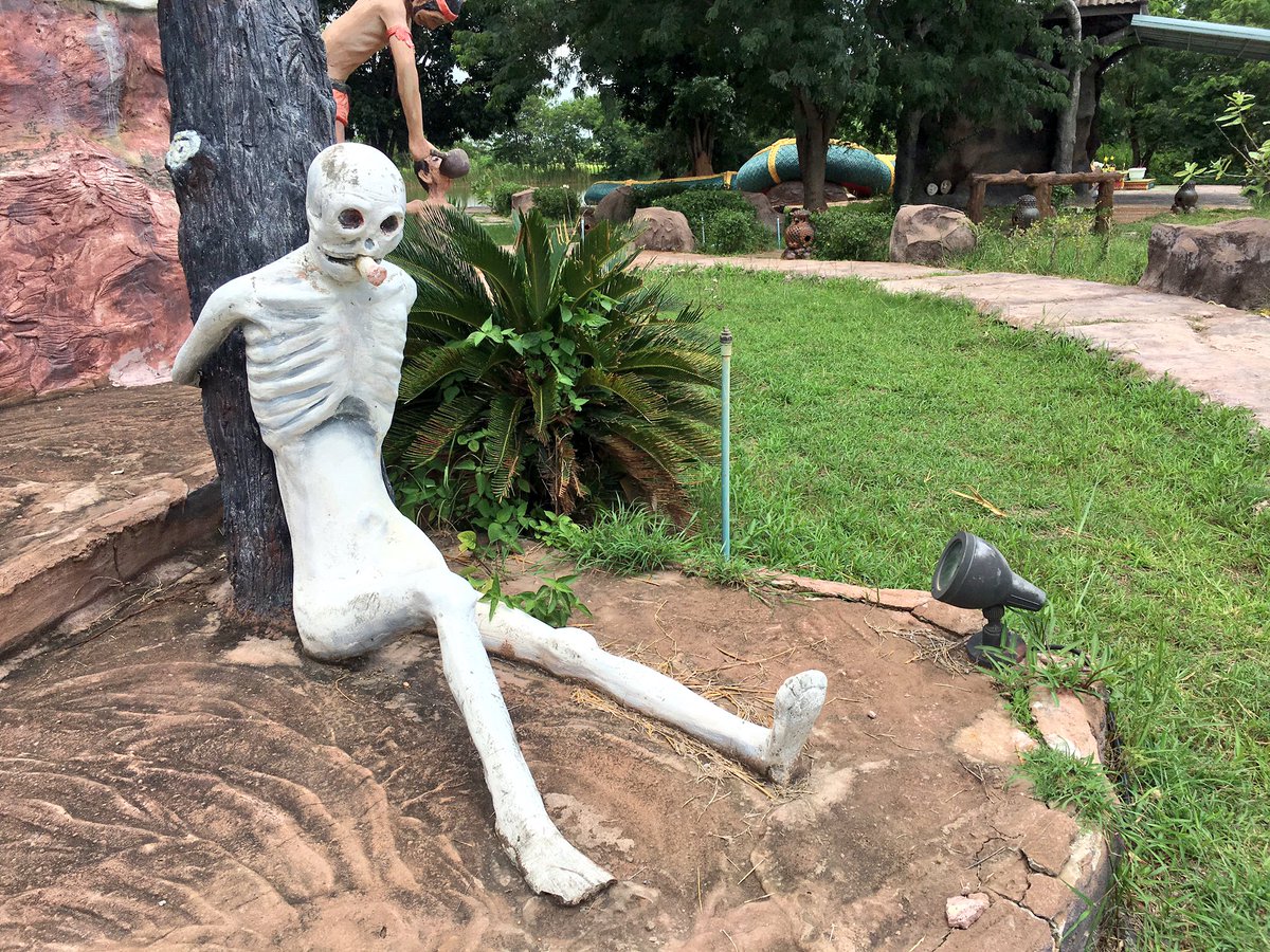 タイの地獄寺 Sur Twitter 完全にドストライクの骸骨と出会った 表情や肉付き 色 スタイルなどすべてが最高で おまけに煙草を咥えている あまりにも胸をえぐられたので一緒に写真を撮った 結婚したい タイの地獄寺 タイの地獄寺 Sur Twitter 完全にドストライクの骸骨と出会った 表情や肉付き 色 スタイルなどすべてが最高で おまけに煙草を咥えている あまりにも胸をえぐられたので一緒に写真を撮った 結婚したい タイの地獄寺