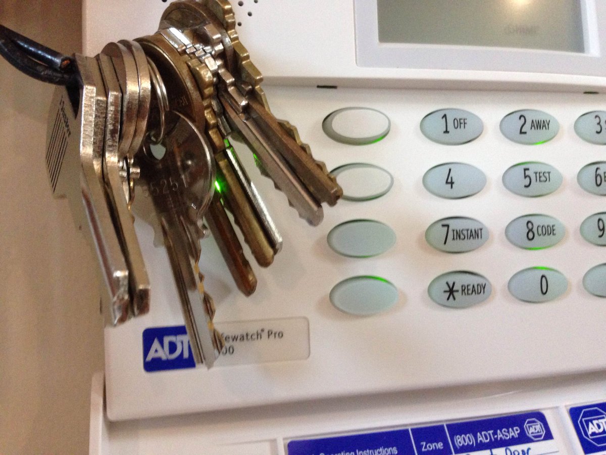 stalkersecure tweet picture