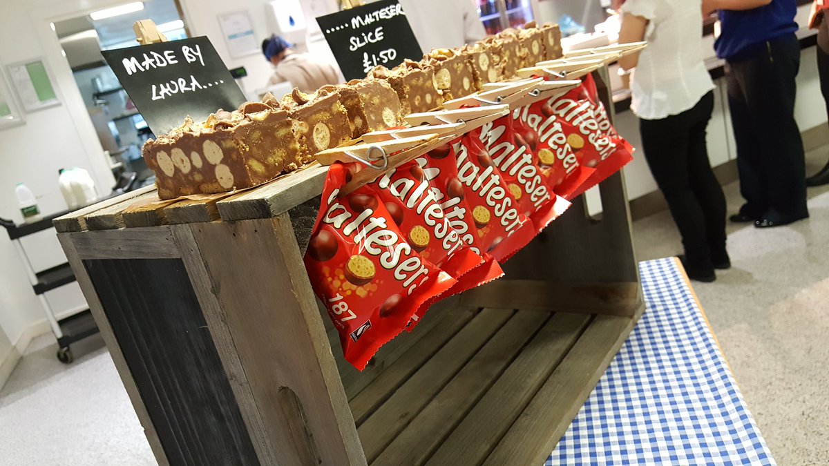 ken__moodie's tweet image. Gr8 effort by our #Apprentice, including a solo effort on #malteser slice. Well done Laura! @BaxterStorey @5cottyDD