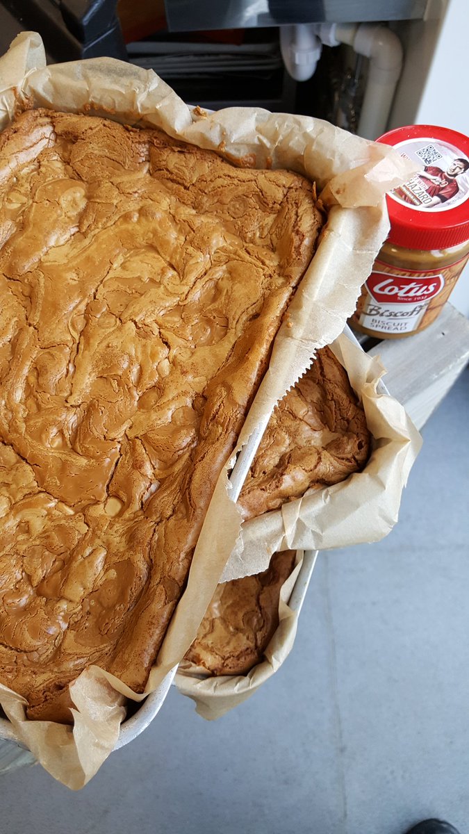 ken__moodie's tweet image. Some #butterwouldntmelt blondies this week! #welovethisbusiness @BaxterStorey @5cottyDD