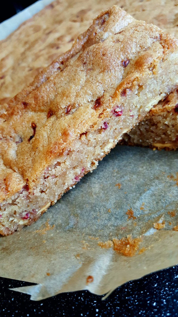 ken__moodie's tweet image. Some #butterwouldntmelt blondies this week! #welovethisbusiness @BaxterStorey @5cottyDD