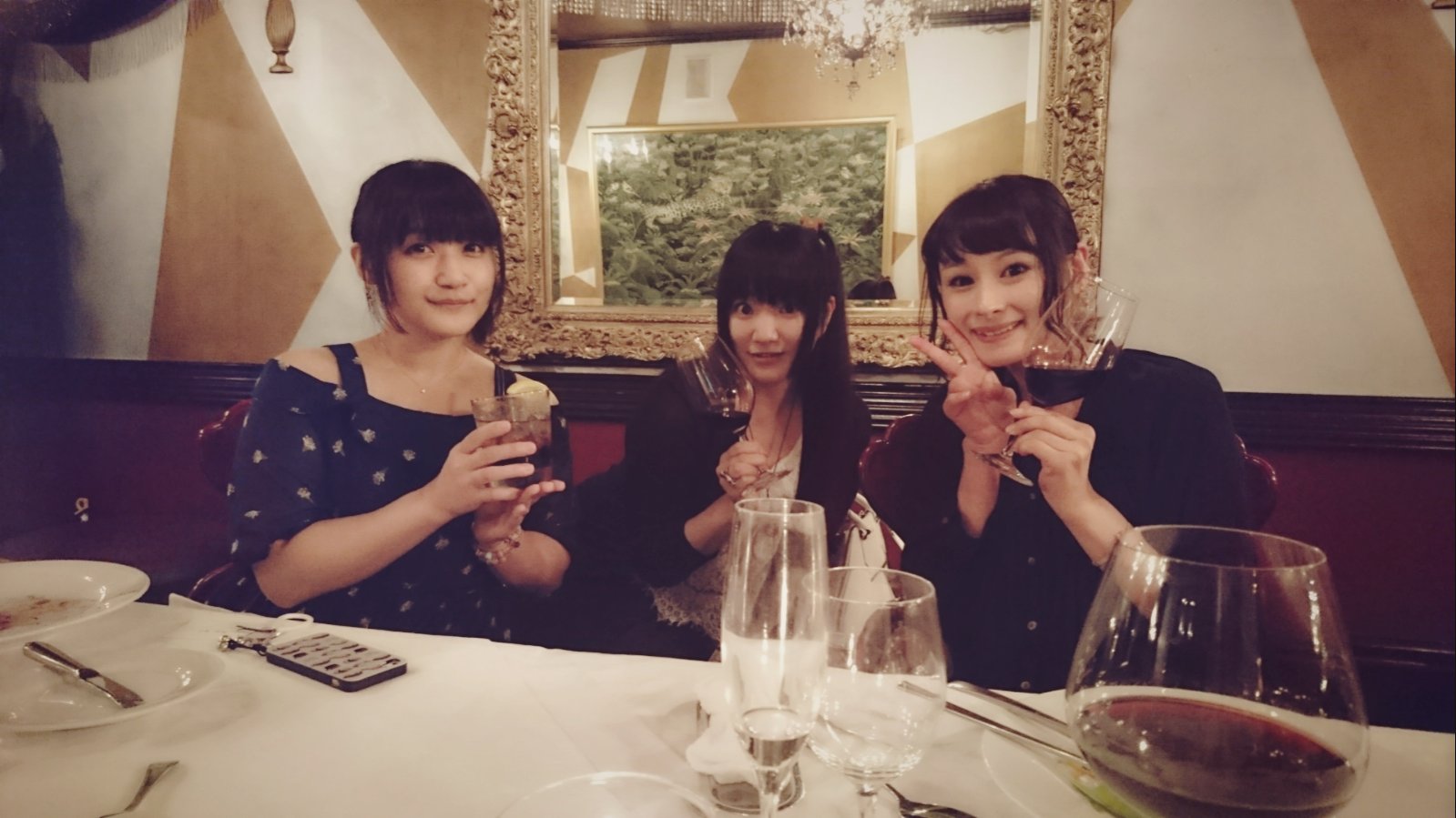 中原 麻衣 على تويتر 新谷良子ちゃんのインスタの答え 正解は 新谷良子 清水愛 中原麻衣 スタッフさんでしたっ 中原 麻衣 على تويتر 新谷良子ちゃんのインスタの答え 正解は 新谷良子 清水愛 中原麻衣 スタッフさんでしたっ