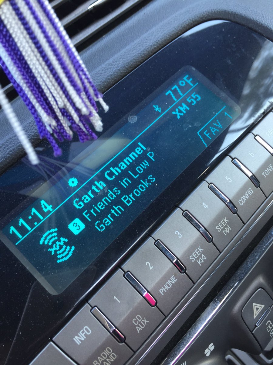 epasswaters's tweet photo. Is there anything better?!? .@SIRIUSXM #Garthchannel https://t.co/LJLSmWdkMZ