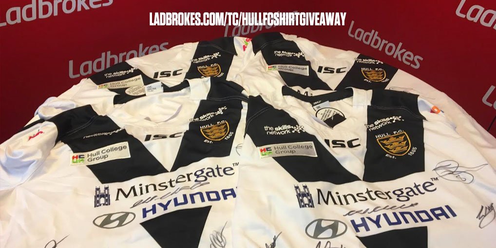 Fancy winning one of four <a href="/hullfcofficial/">Hull FC</a>  shirts signed by the Ladbrokes #ChallengeCup winners?
Simply follow &amp; RT!