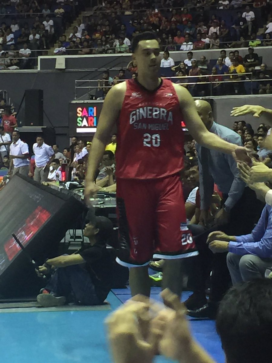 dbuzzketball's tweet photo. Greg gets a round of applause for jis quality minutes https://t.co/h53quzClUX