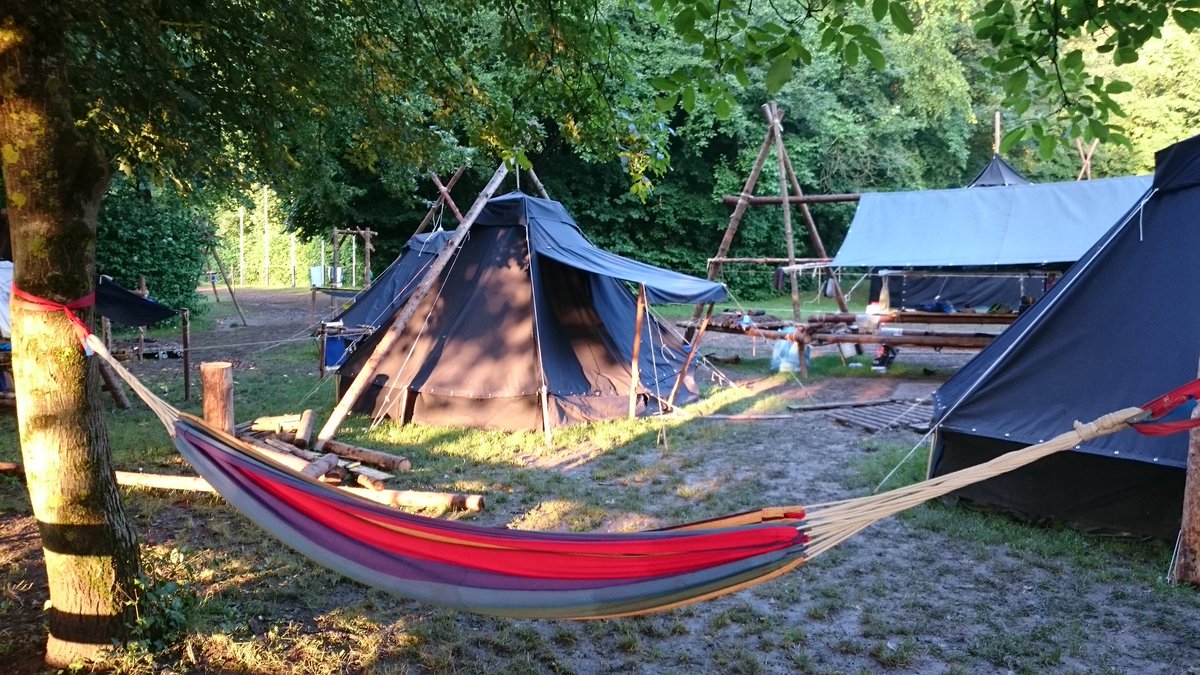 waldverzweigt's tweet photo. Here's one of my favorites, taken 2016/08 in #BurgRegeldorff #Germany summercamp at #RainRiver 😄👍
#JAGZWOTM https://t.co/2aNsXfKgCB