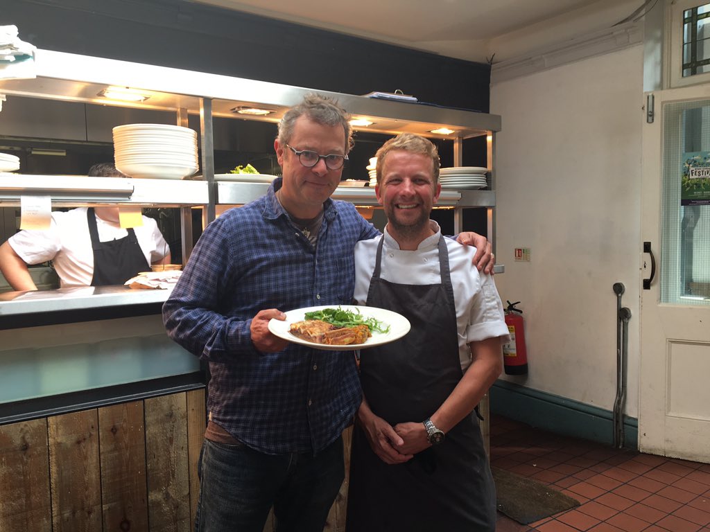 matthewdowning7's tweet photo. Pleasure to cook for Hugh today @axcanteen @rivercottage https://t.co/Kz3MFWPbN0