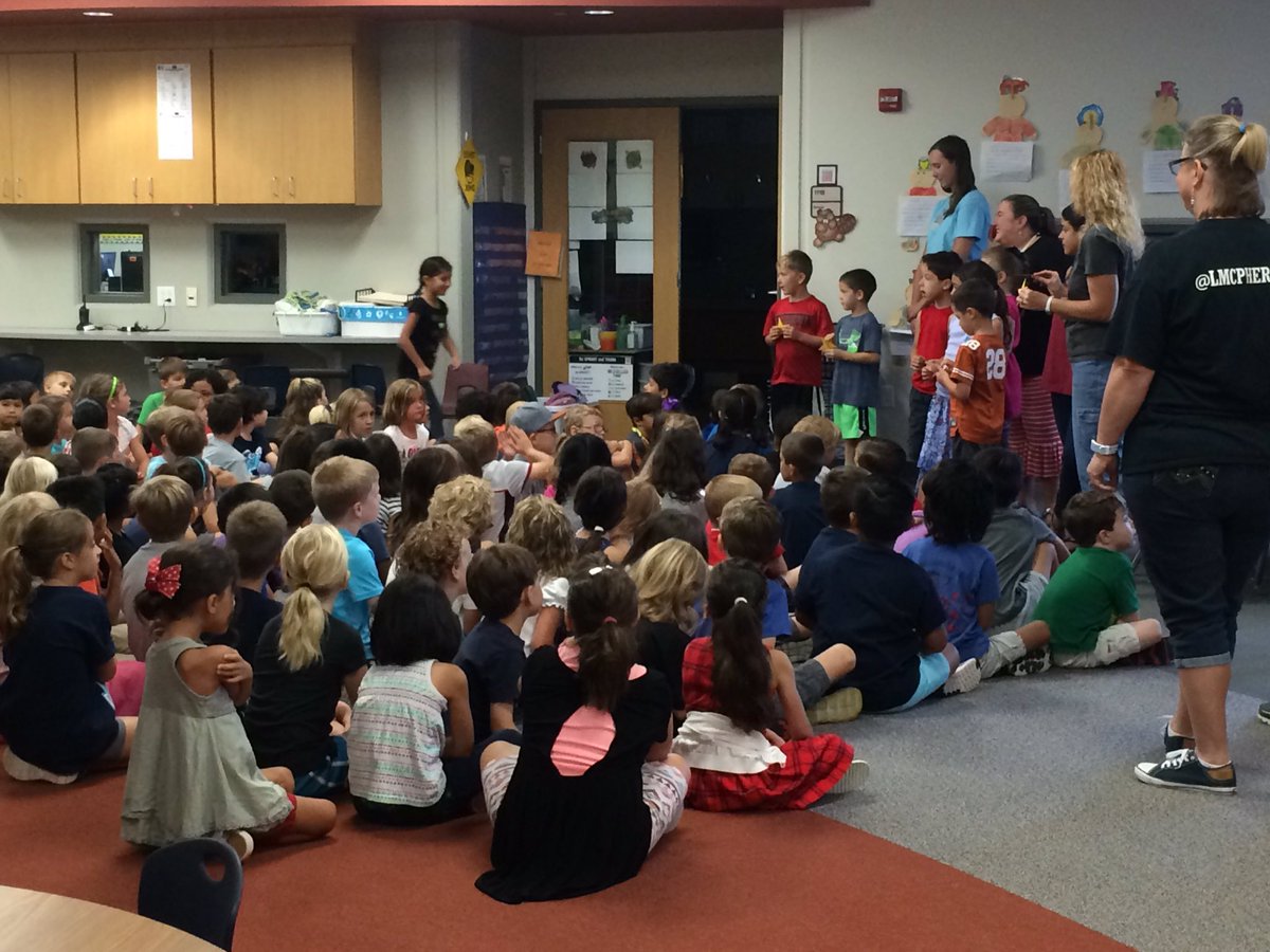 lauren_houser's tweet image. Hooray for Rays in 1st grade! #goodcitizenship #ethicalprinciples #reaganrays