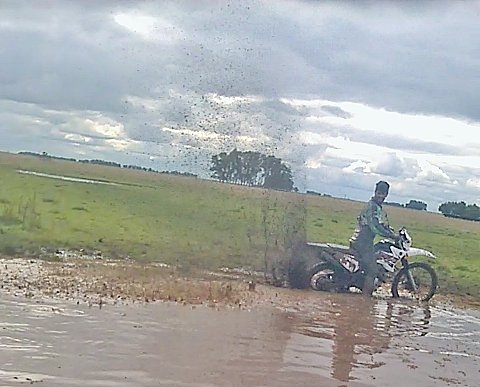 IrurzunMaxi1991's tweet photo. Hoy se repite... #Enduro #VoSabe @JuanKMinvielle #96Km #TodoTerreno https://t.co/SUDck2IwMj