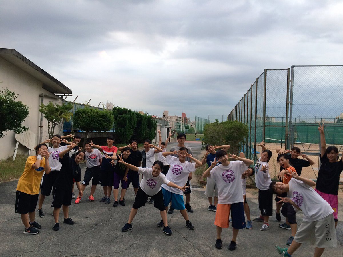 bot_clash's tweet photo. 今日はありがとうございました。

明日でほんまのほんまに最後😭
泣きながら踊りそうな予感。笑

明日は❤️11時50分❤️から踊るので
見に来てくださーい！！
CB×IR×ac https://t.co/ZoMQjQpRkh
