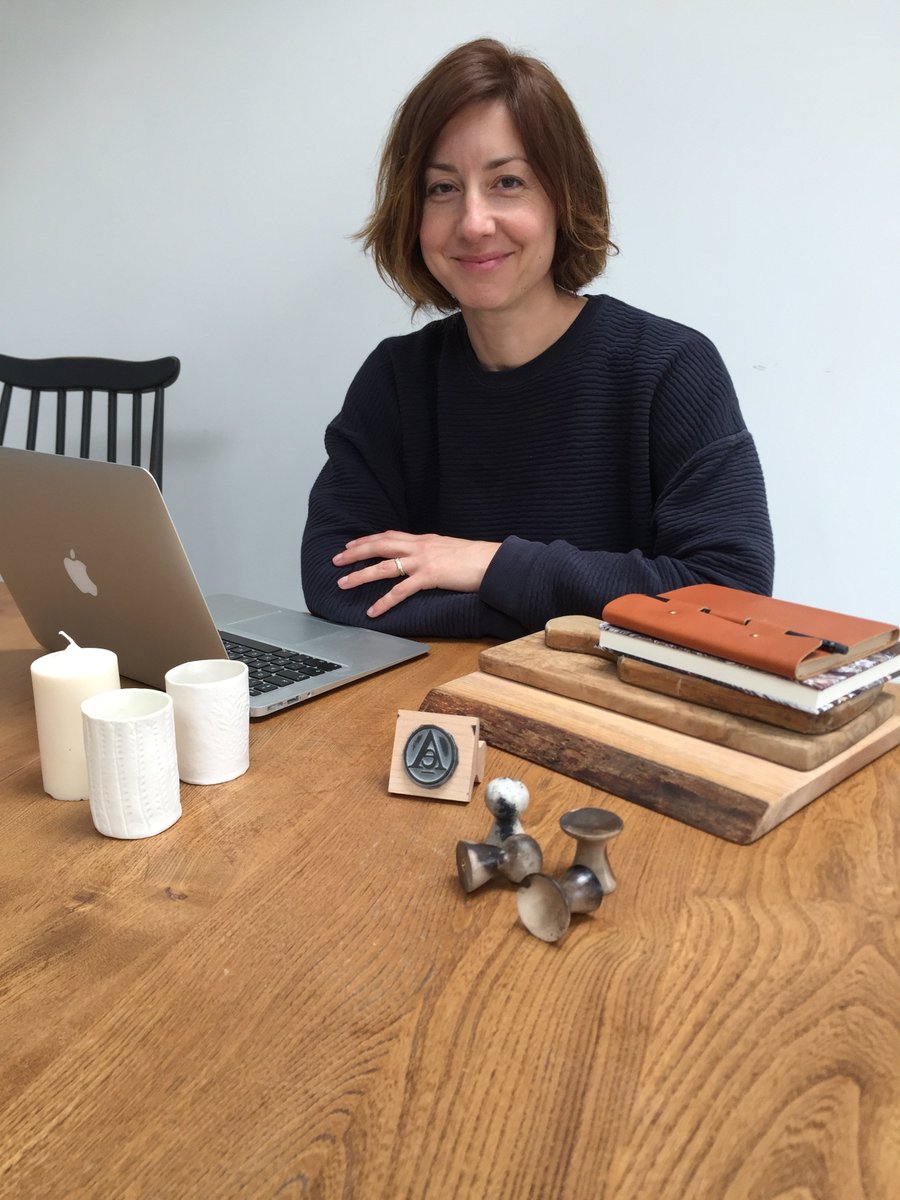 TheDesignTrust's tweet image. THANK U @domcrin @aerendeshop @SuitcaseSusie for your crowdfunding stories for our new ebook buff.ly/2cJCeXY