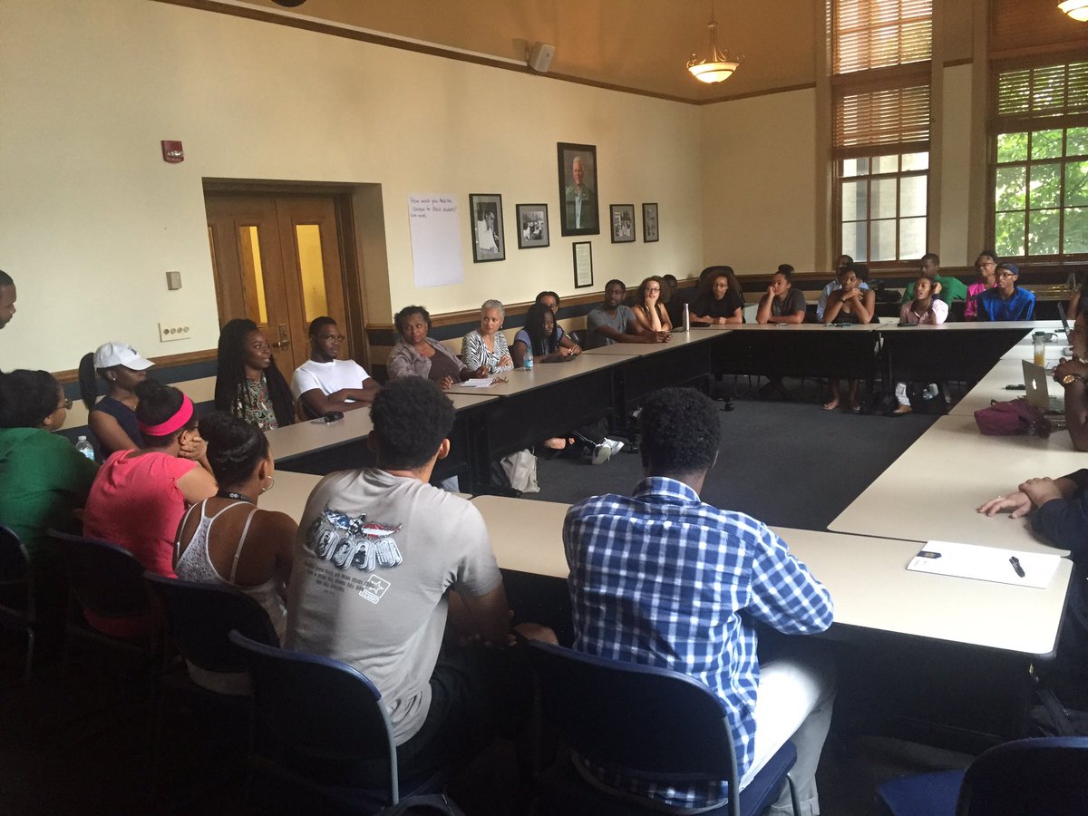 Black_ND's tweet photo. #BAofND Board hosted a Town Hall with students @NotreDame, we learned tons that will help inform our 16-17' goals. https://t.co/9i9T8FvYNn