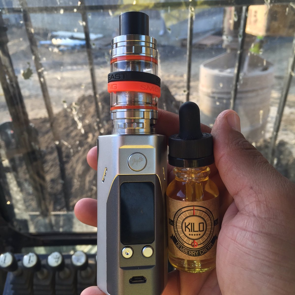 SpartanVapors's tweet photo. Loving this Dewberry Cream
#workvape #vapeaddict #vapeon #vape #vapelife #cloudbeast #vapelyfe #vapefam #vapers https://t.co/g07fMourdF