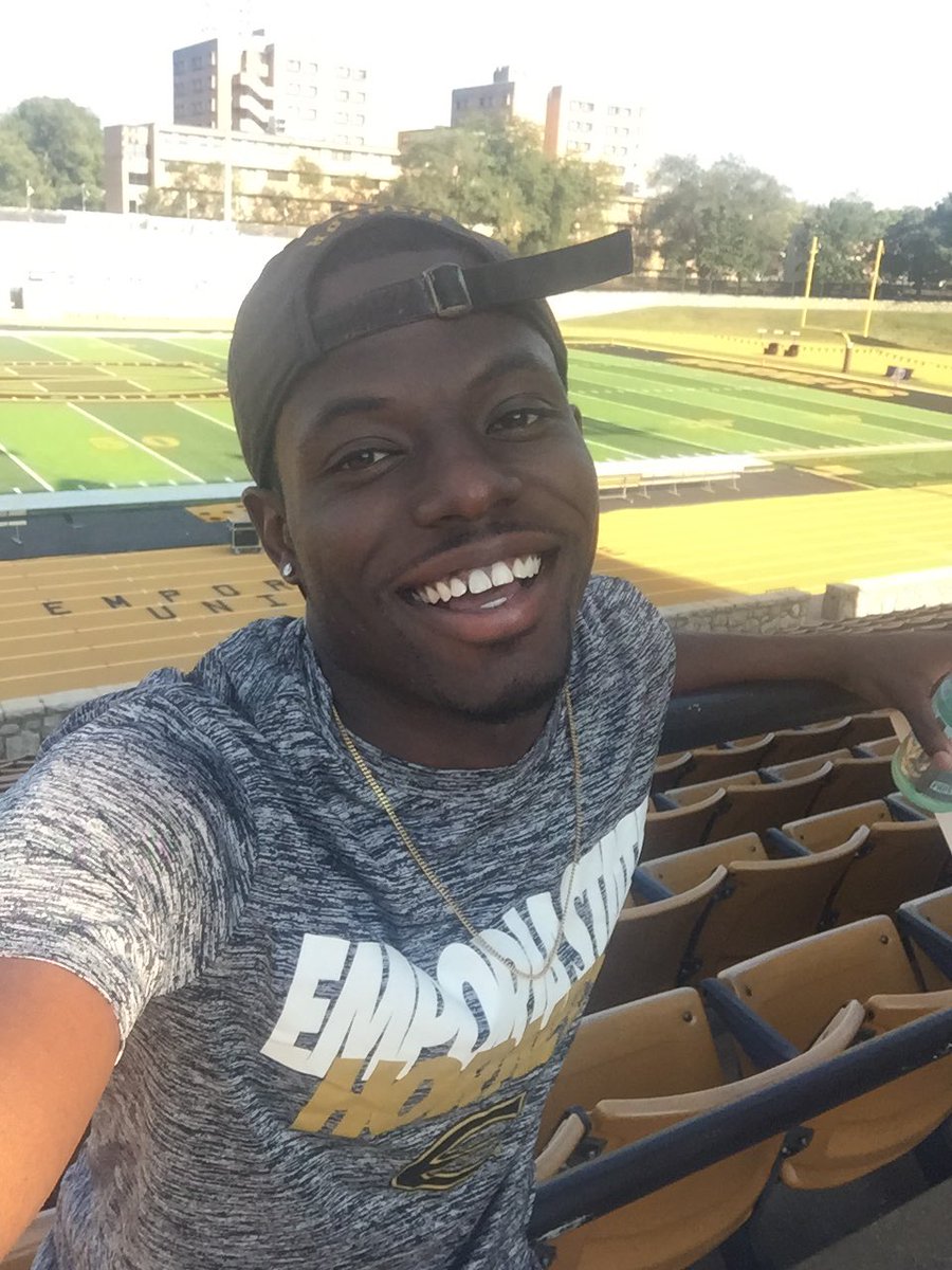 KaycMadison's tweet image. How I feel about running the 800 today!!!! We are all gonna crush it am I right!!!! @_RunDMT #esutf