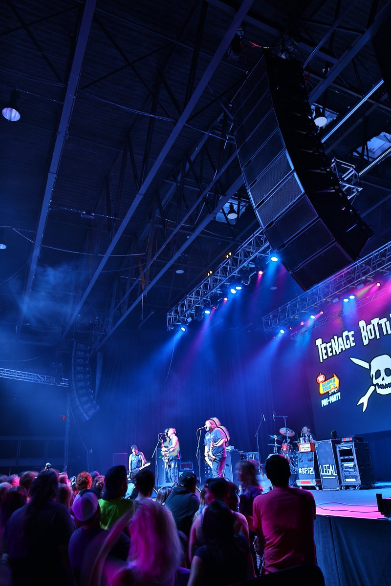 soundbridgeinc's tweet photo. Check out a major artist playing under a Sound Bridge system in Bomb Factory @bombfactorydfw. Believe the hype. https://t.co/88aupBySXa