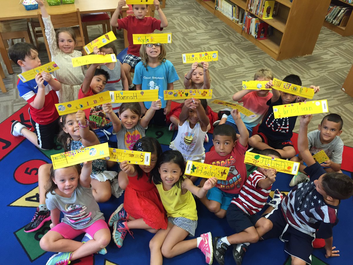 patriciaeyer's tweet image. #mrguntherWOS #mshillWOS #mrsschaeferWOS #mrsbenaquistaWOS #msrossiWOS  Keep the library organized!