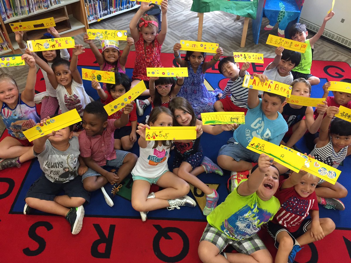 patriciaeyer's tweet image. #mrguntherWOS #mshillWOS #mrsschaeferWOS #mrsbenaquistaWOS #msrossiWOS  Keep the library organized!