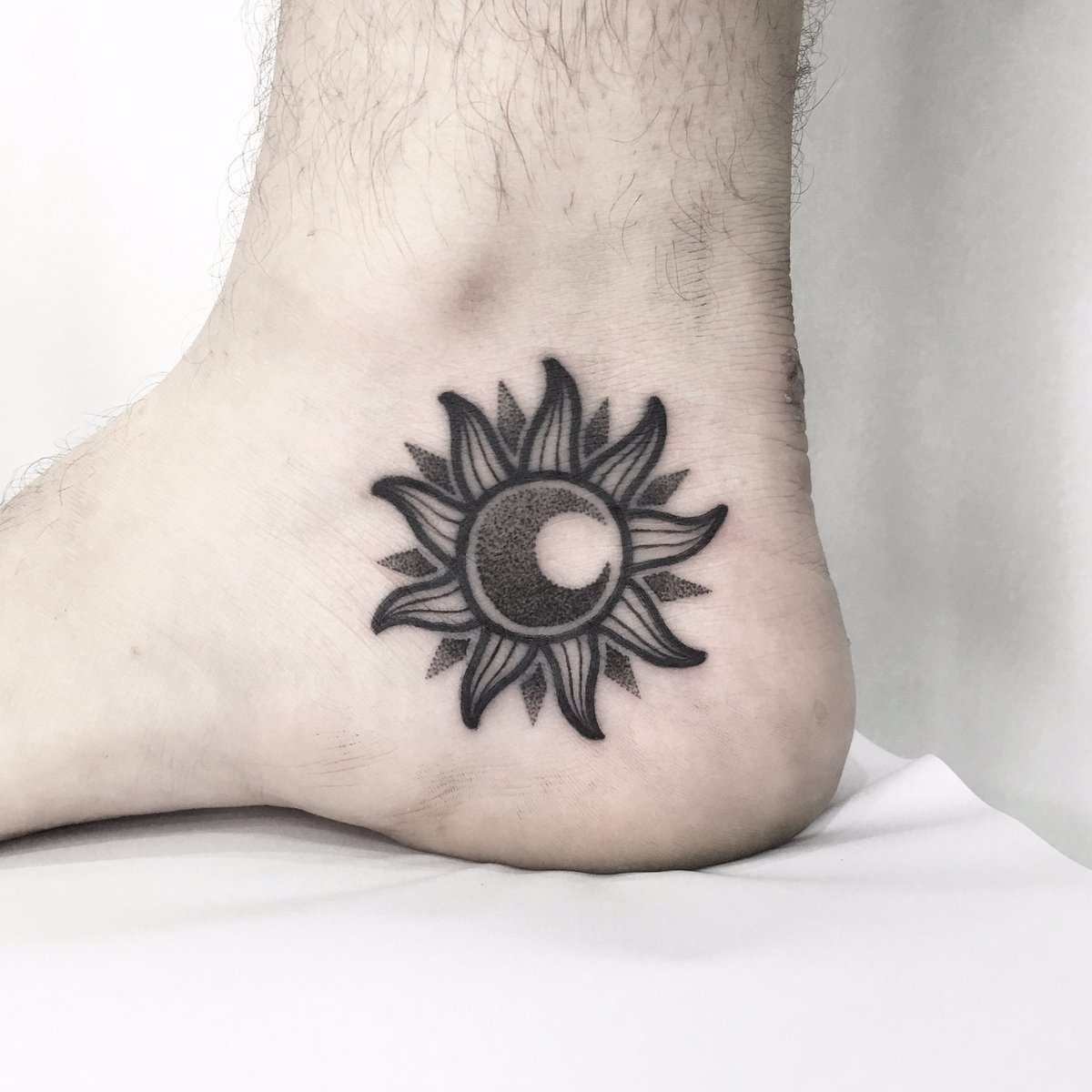 Hugotattooer (@hugotattooer) on Twitter photo 