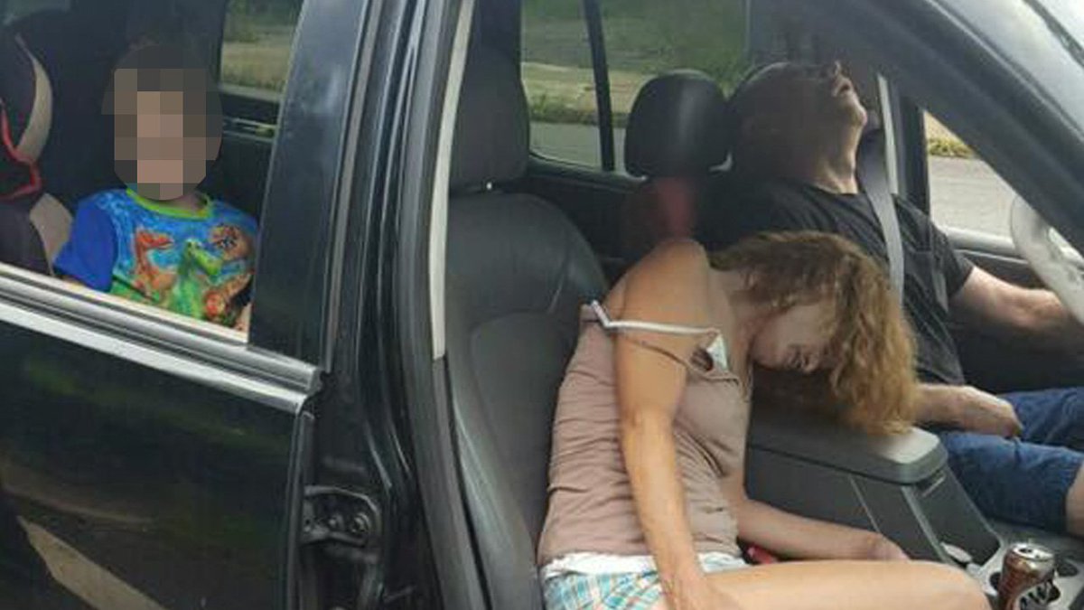 Police release shocking pics of addicted couple to show effects of drugs bit.ly/2cKIheE?utm_me… https://t.co/UiA3hOURE5