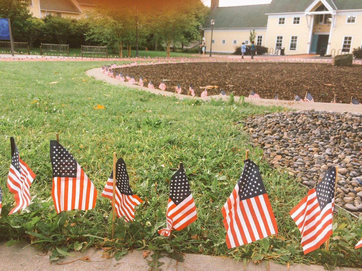 HCDems's tweet image. Thanks to all who spent the morning with us and the @HRepublicans placing flags for our 9/11 memorial #NeverForget