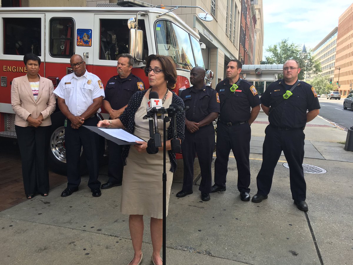 #NeverForget <a href="/MayorBowser/">Mayor Muriel Bowser</a> <a href="/marycheh/">Mary M. Cheh</a> <a href="/CM_Silverman/">CM Silverman Office</a> 9/11 Council Resolution honoring heroism that day &amp; every day.